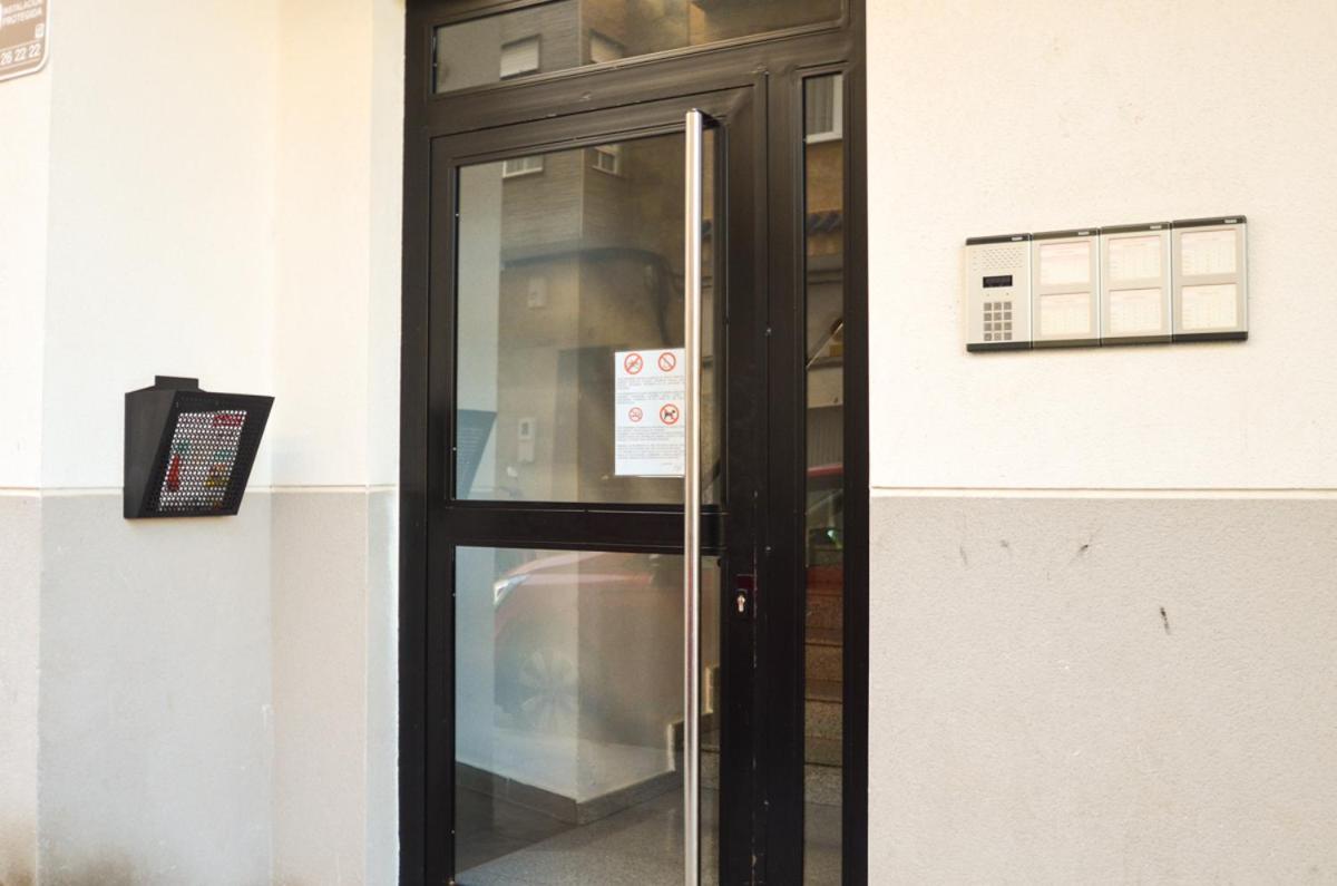 Schoene Mit Pool , Wi-fi Und Privat Garage * Torrevieja