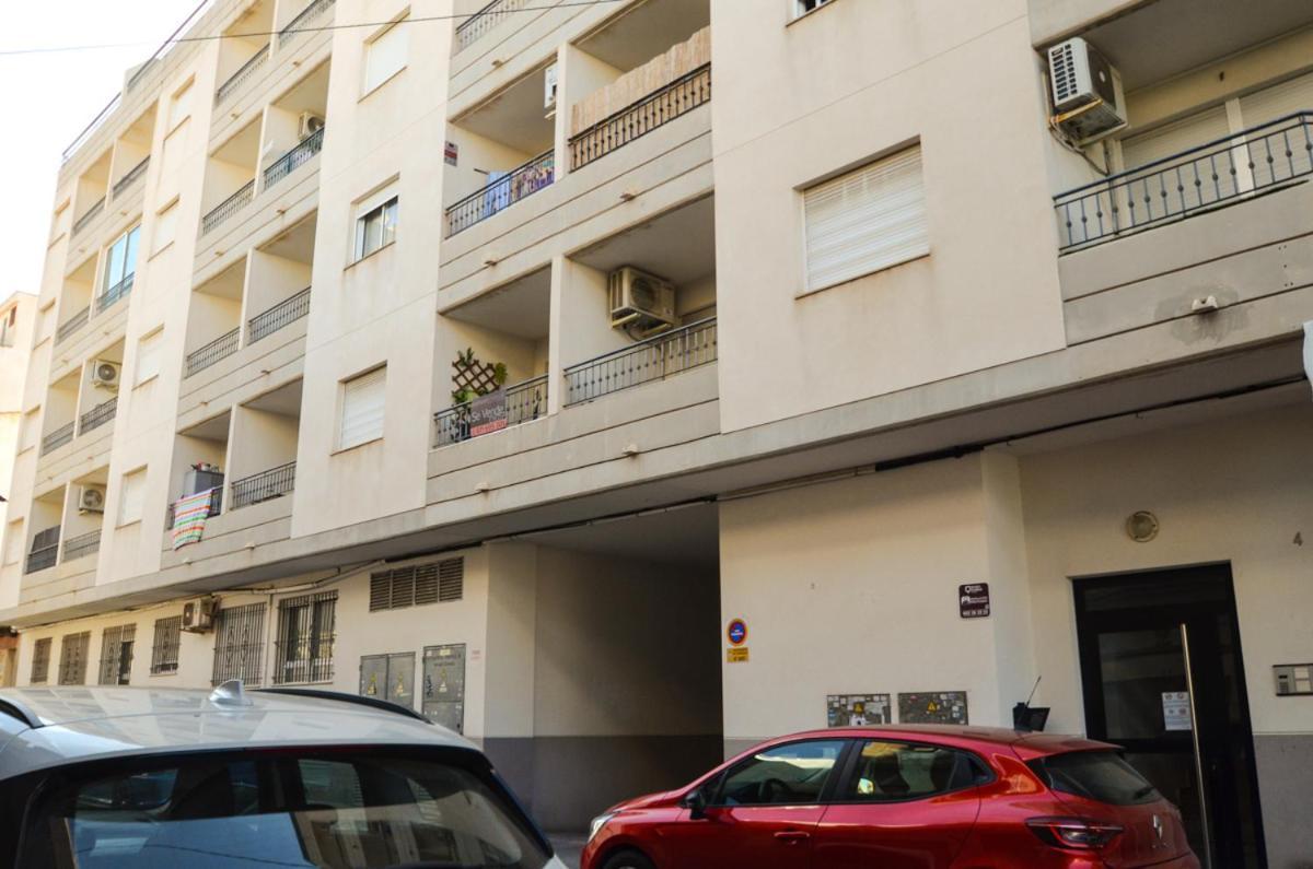Apartment Schoene Mit Pool , Wi-fi Und Privat Garage Torrevieja